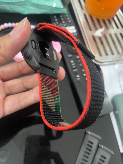 Mày sắc đẹp, dây chắc chắn, êm tay, thời trang.