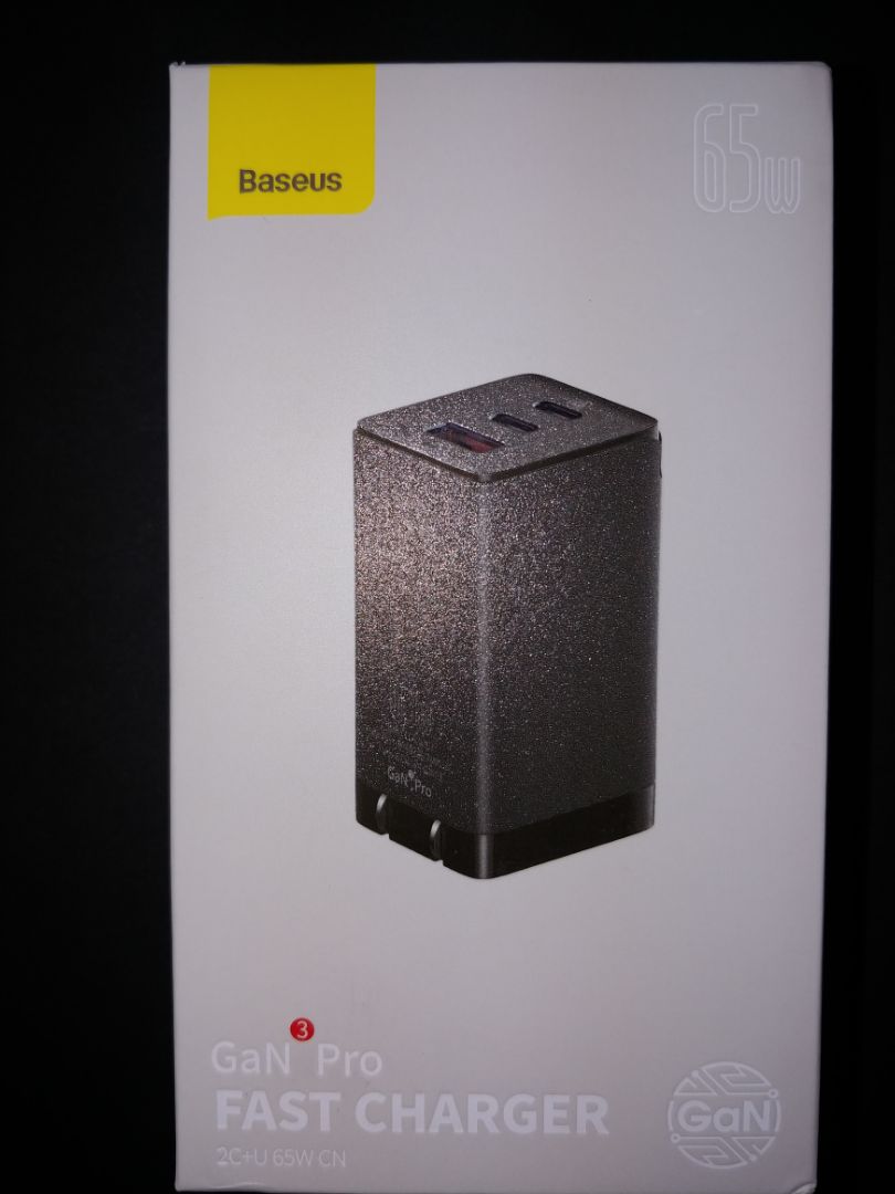 cục sạc nhỏ gọn. sạc điện thoại nhanh.