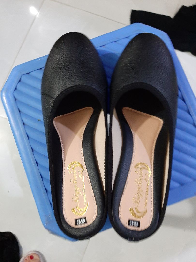 sản phẩm đẹp , from size chuẩn , tôi hài lòng . sản phẩm đẹp , from size chuẩn , tôi hài lòng .