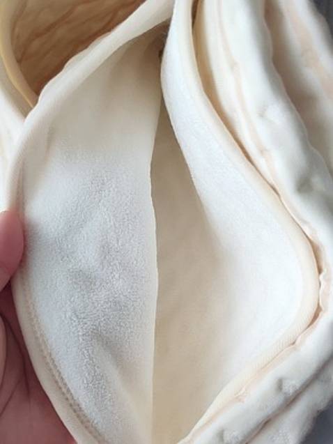 Loại này thoáng mát, mềm bé Ken nằm thoải mái không nổi mẩn như loại cũ đang dùng. Nhìn con ngủ ngoan mình thấy vui. Shop đóng gói kỹ, nhân viên giao hàng thân thiện, mua hàng ở Tiki là yên tâm.