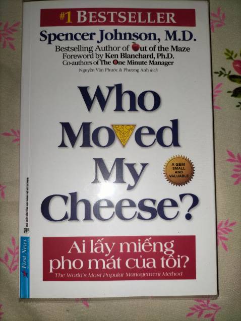 Sãhs khi giao đc bọc cẩn thận, đánh giá cao dịch vụ bao sách của Tiki tuyệt vời