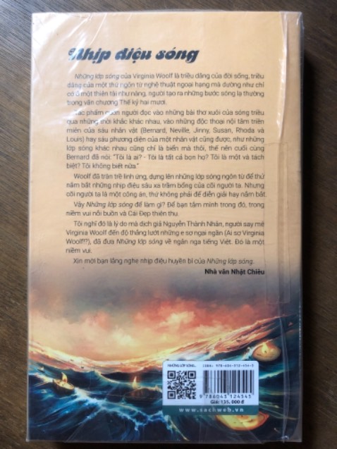 Hàng giao rất nhanh, sách chỉ bị một dấu móp nhỏ. Giấy xốp nhẹ, mỏng nhưng chữ in rõ nét. Mình chưa đọc sách, nhưng mình ấn tượng với tác giả này qua những bình luận trên các diễn đàn nên quyết định mua về đọc.