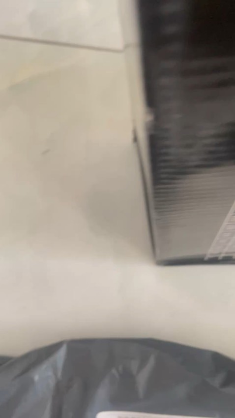 Không như quảng cáo phải trả hàng