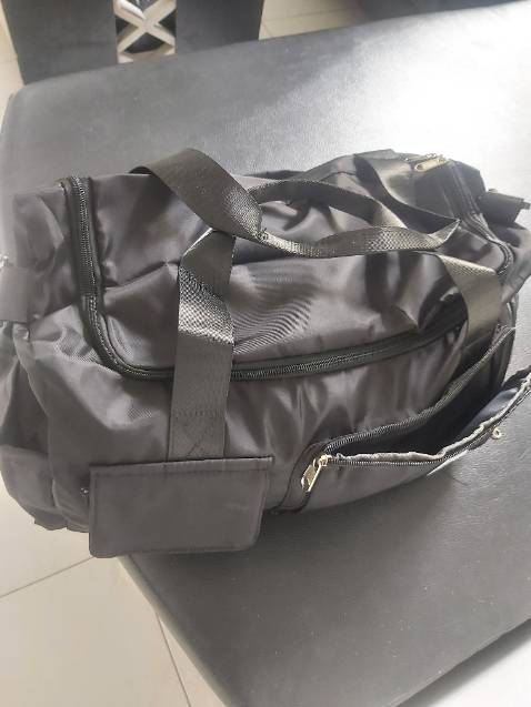 Chắc chắn và ngăn tiện dungj. Rất thích.Cảm ơn. Giá rất hợp