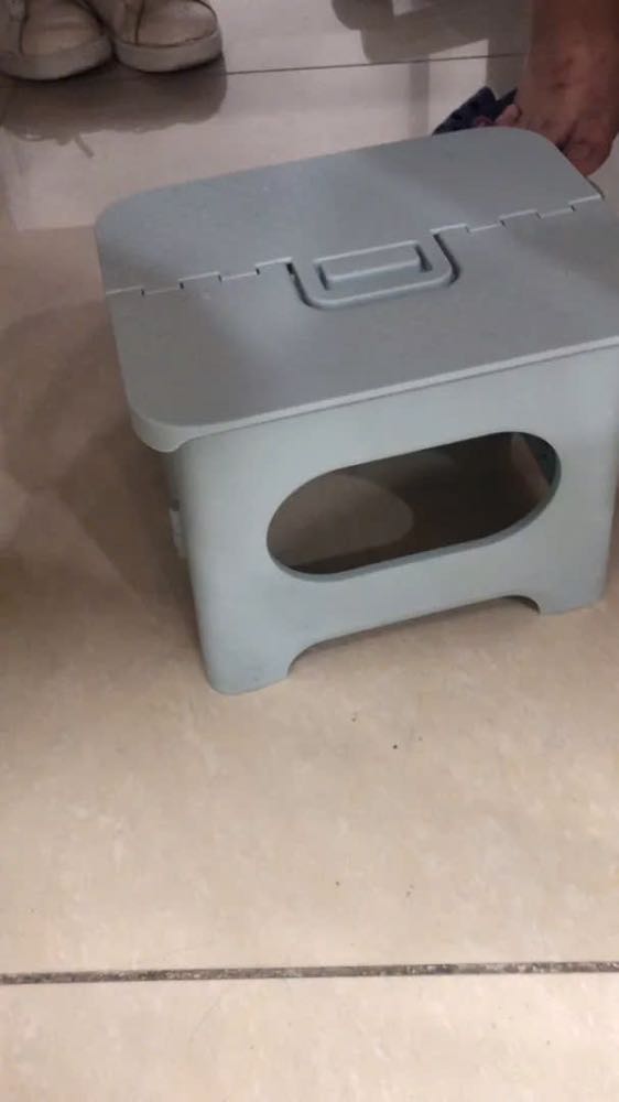 Ghế mình dùng để kê chân văn phòng khá oke, cơ mà ngồi lên thì có vẻ hơi nhỏ với mình . Vừa đặt thêm cái ghế size lớn hơn của shop