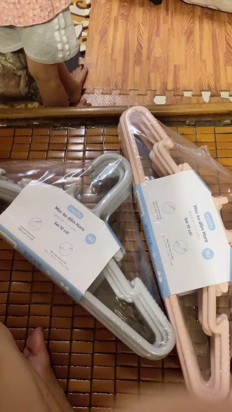 Giao hàng rất nhanh . Hàng inochi chất lượng 10 điểm ko có nhưng , trước giờ toàn mua hàng trên tiki vì chính sách bảo vệ người tiêu dùng rất tốt