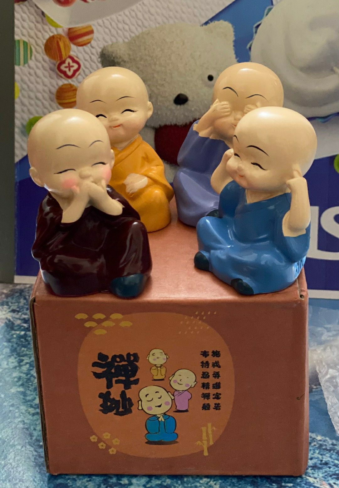 Giao hàng nhanh, đúng mẫu, ko bị vỡ, be bé xinh xinh, chân mày vẽ hơi lệch 1 tý nhưng ko sao
Gói hàng kĩ càng,cẩn thận