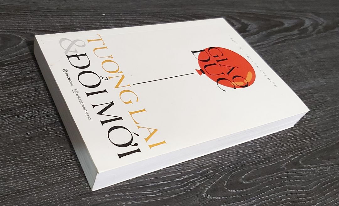 "Vai trò thật sự của giáo dục chân chính không đơn thuần là giúp trẻ tăng điểm, gặt giải thưởng mà là dạy cho trẻ thành nhân. Hành trang quan trọng nhất để một đứa trẻ đi đến thành công và hạnh phúc trong tương lai chính là ý thức trách nhiệm trong học tập, làm việc và cuộc sống." Nguyễn Chí Hiếu