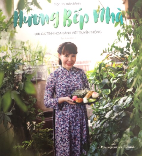 Một quyển sách tuyệt vời đầy cảm xúc. Có thể gặp lại cả một bầu trời tuổi thơ qua từng trang sách, từng hình ảnh minh họa với những món bánh thân quen, dung dị và lại rất ngon. Công thức nấu ăn dễ áp dụng, trình bày chi tiết, công phu, hình ảnh đẹp, giấy sang trọng. Quyển sách như một món quà dành tặng cho những ký ức của thời thơ ấu Cám ơn cô Minh đã thổi hồn vào từng hương vị bánh Việt Nam