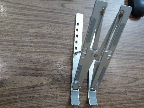 giá đỡ cứng cáp chắc chắn, lớp mặt nhám đẹp, gấp gọn gàng, mút cao su giữ máy chắc chắn. giá đỡ cứng cáp chắc chắn, lớp mặt nhám đẹp, gấp gọn gàng, mút cao su giữ máy chắc chắn.