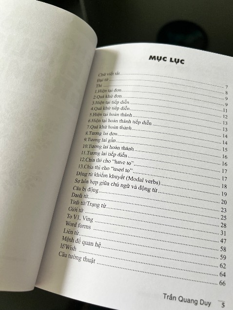 Đang tìm thì gặp, sách hữu ích vô cùng, tóm tắt ngắn gọn ngữ pháp T.A quan trọng và các cụm từ thông dụng trong tiếng Anh, cảm ơn shop nhiều, mình sẽ giới thiệu cho bạn bè!