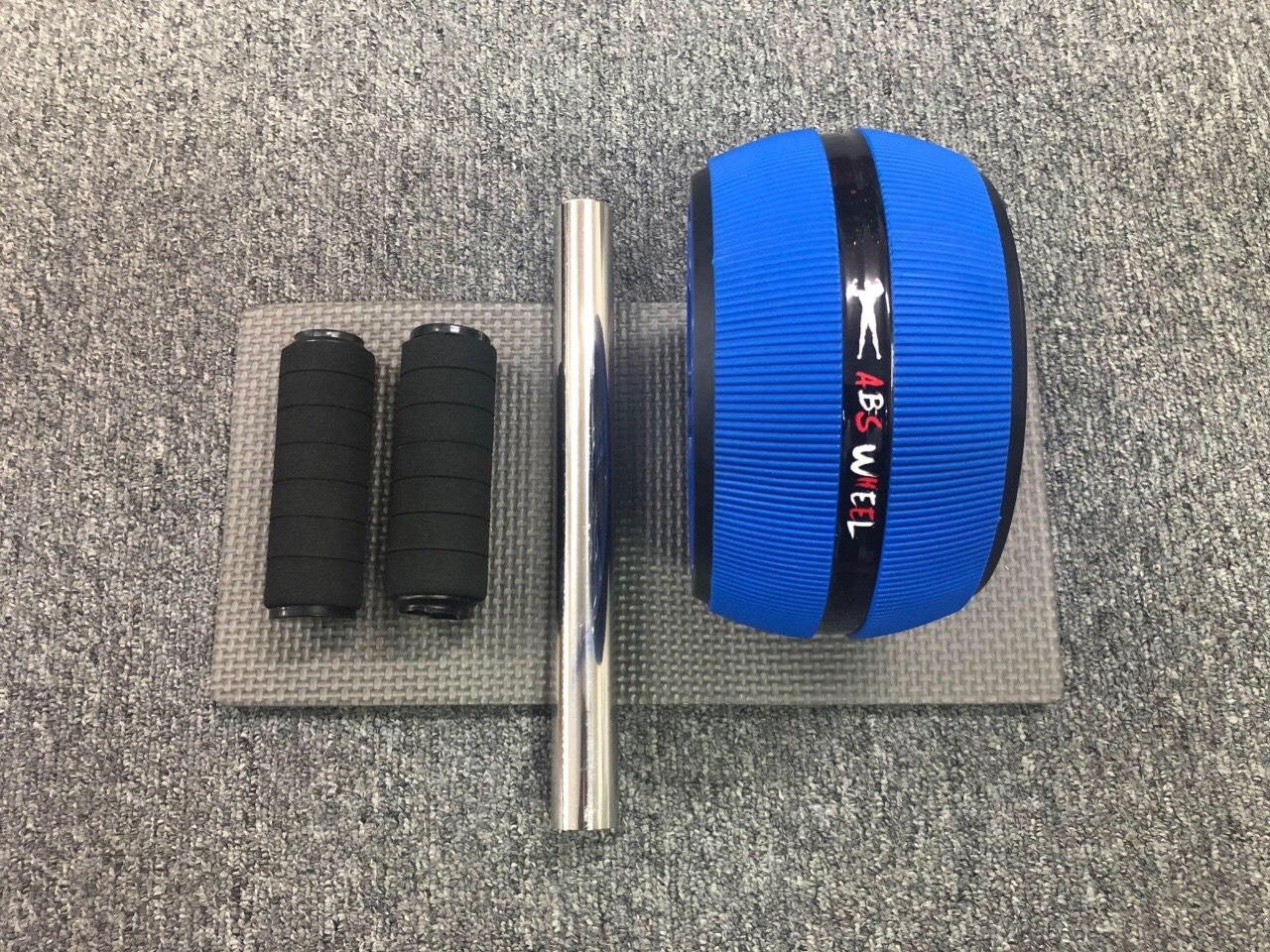 Con lăn đẹp và rất chắc. Đặt Tiki now giao hàng nhanh, anh shipper nhiệt tình nữa. Cho shop 5 sao vì chất lượng sản phẩm. Con lăn đẹp và rất chắc. Đặt Tiki now giao hàng nhanh, anh shipper nhiệt tình nữa. Cho shop 5 sao vì chất lượng sản phẩm.