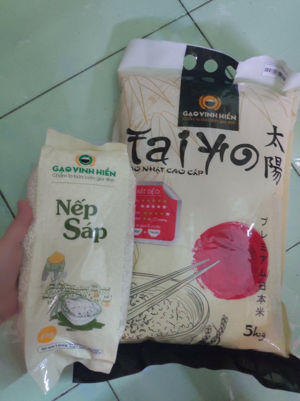 công nhận shop giao hàng nhanh tuyệt.nhanh hơn cả coopmart mh đặt hàng trc này mà tới h chưa nhận dc hàng nữa đấy.ý là coopmart cách nhà chỉ 2km thôi,tại có bé k đi mua đc. công nhận shop giao hàng nhanh tuyệt.nhanh hơn cả coopmart mh đặt hàng trc này mà tới h chưa nhận dc hàng nữa đấy.ý là coopmart cách nhà chỉ 2km thôi,tại có bé k đi mua đc.