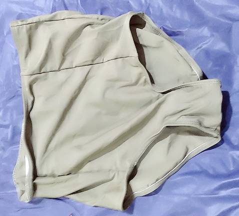 nhận xét Bikini Hai Mảnh Tôn Dáng Dễ Thương AT222 MayHomes Đồ Bơi Nữ: kiểu dáng đơn giản và đẹp. Vải tốt, tiki giao hàng đúng và uy tín.