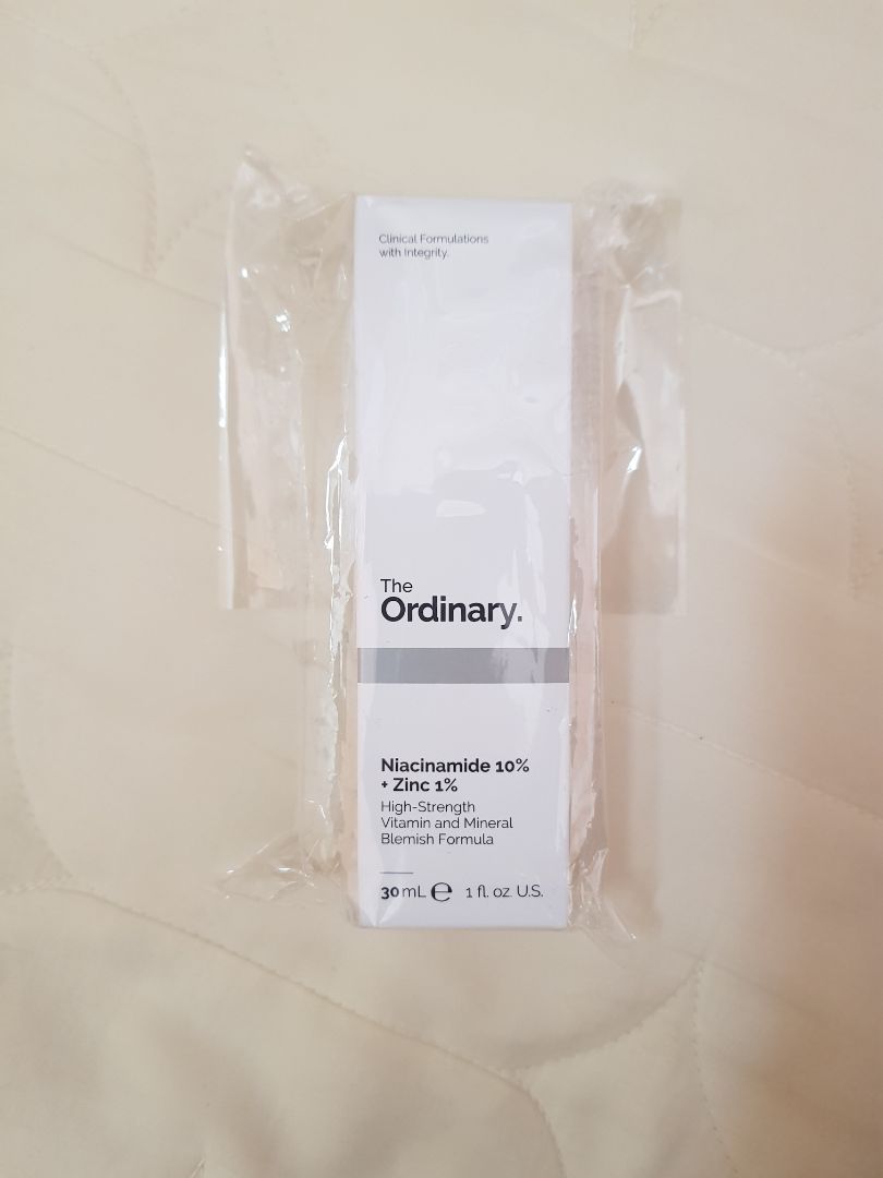 check mã vạch ra đúng sản phẩm, sản phẩm thẩm thấu nhanh, mịn ko rít nhờn da, mùi dễ chịu, dùng ổn. shipper nhiệt tình vui vẻ, thanks all