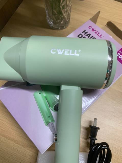 Máy xinh,màu đẹp,nhỏ gọn,sấy mạnh lắm, giá cả oke, đáng đồng tiền