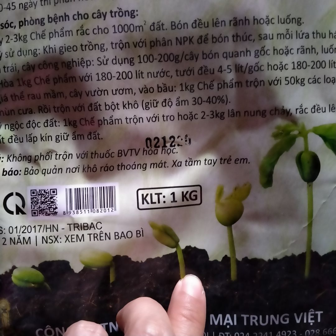 ngày sản xuất chỉ di tay đã dàng bị xóa như thế này thì làm sao bảo được ngày sản xuất chính xác đây. mong nhà cung cấp làm bao bì cho kĩ lưỡng chút..