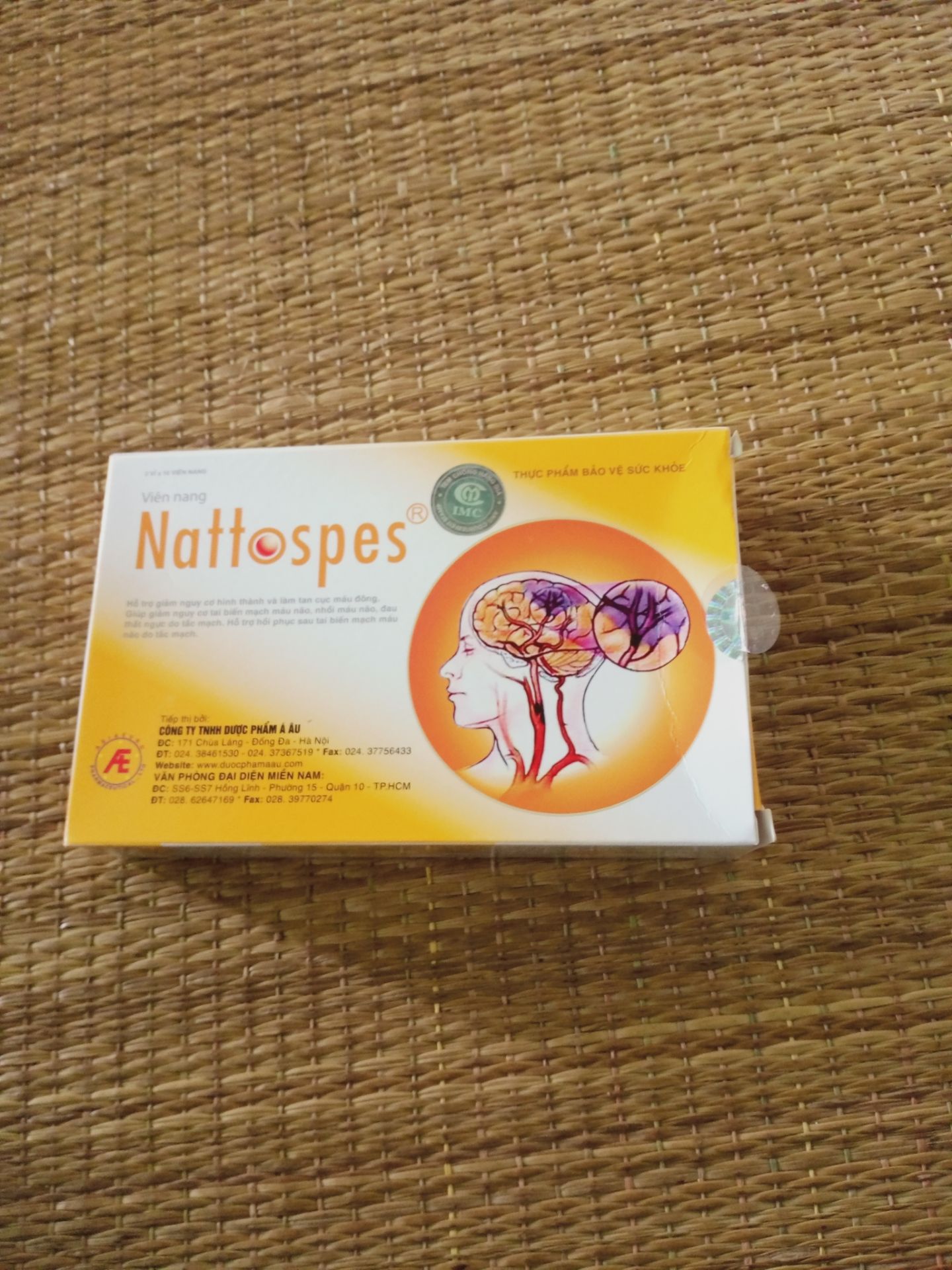 tem hàng bị bóc...
hộp hàng bị méo mó.
hình như bữa này mua hàng qua tikki đều bị bốc, hoặc róc hộp rồi dán vá nhiều.mong người shipper và chủ shop phải cần phải giữ nguyên bản như vậy là mất uy tín với khách khi khách hàng của mình đều bị người ta bốc dỡ hoặc róc xem rồi mới đưa cho khách. 2_5 lần tôi nhận hàng toàn bị như vậy