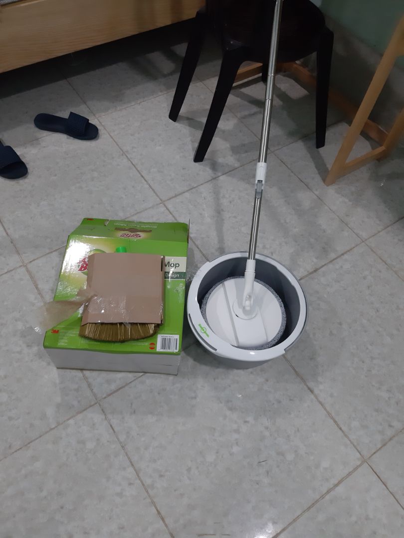 Bộ lau nhà nhận đủ Thùng, cây lau nhà và bông lau tặng kèm