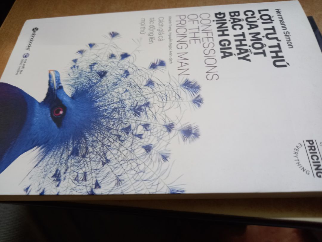Hàng giao nhanh. Sách còn mới, nguyên vẹn.  Nhân viên giao hàng thân thiện.  Rất hài lòng.