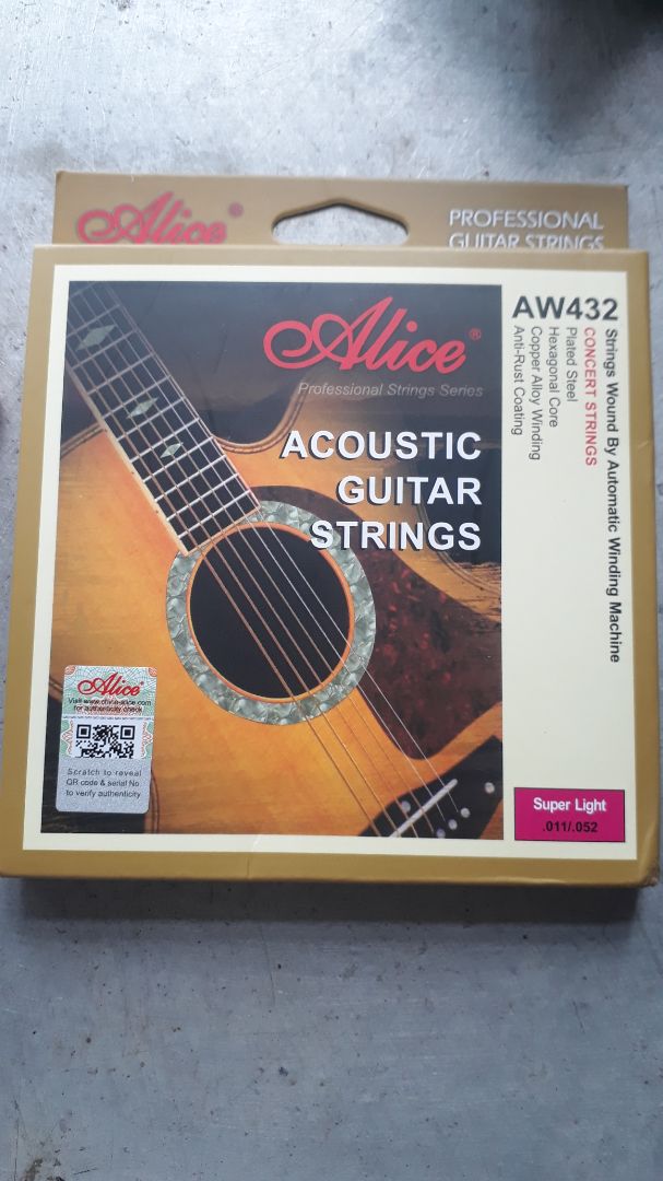 Đúng như mô tả . chưa dùng nên ko biết có bền và vang ko , nhưng thấy ko khác gì so với ảnh chụp.  shop làm ăn rất uy tín