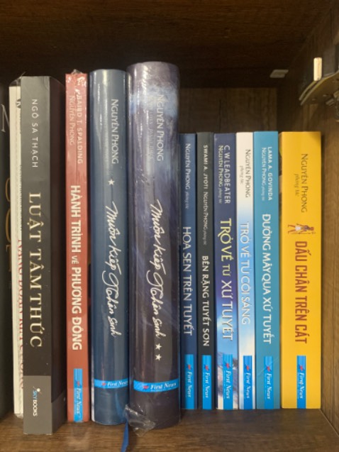 Một trong những quyển sách hay của Nguyên Phong cho những ai thích chủ đề tâm linh. Nên đọc và suy ngẫm, bạn sẽ không hối tiếc về quyết định của mình đâu. Tôi tin sự lựa chọn của bạn, cũng như chính tôi đã mua nó vậy.