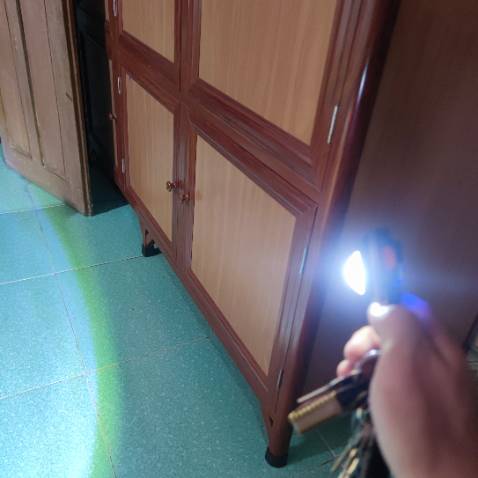 Soi rõ chân tơ kẽ tóc, bền hay k thì chưa biết