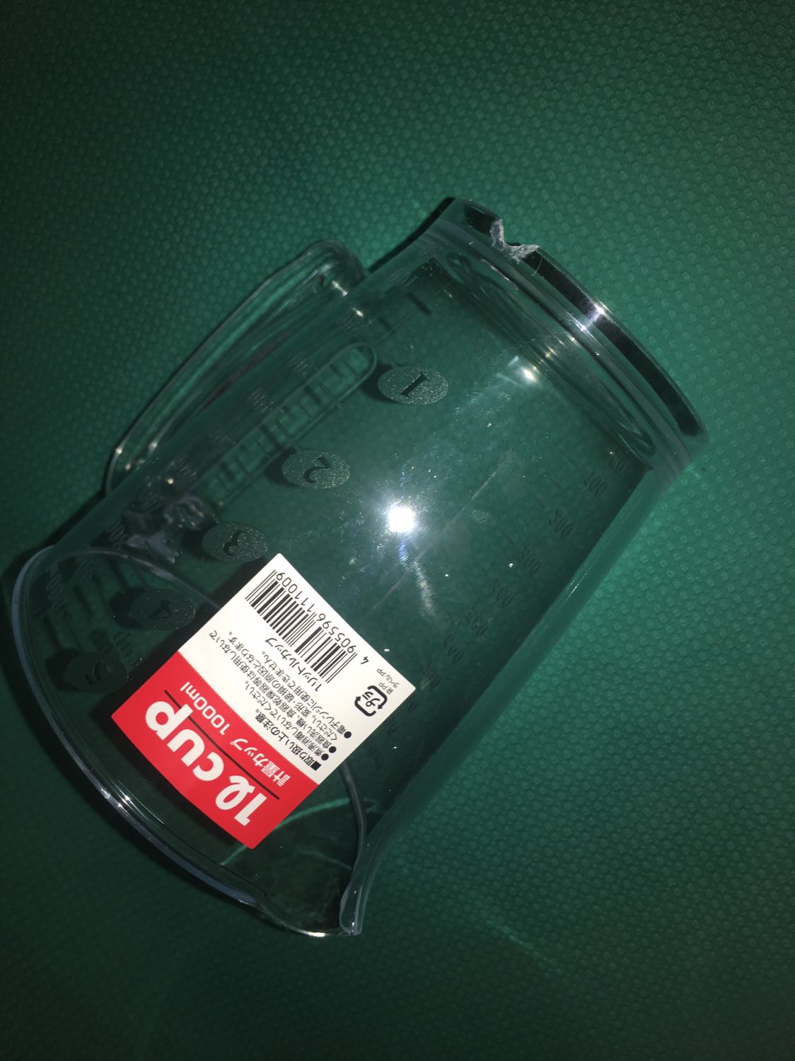 hàng bị nứt, vỡ đề nghị đổi hàng mới