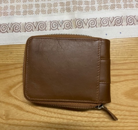 Bóp rất đẹp, rất ưng ý. Sẽ ủng hộ shop sau. Thanks