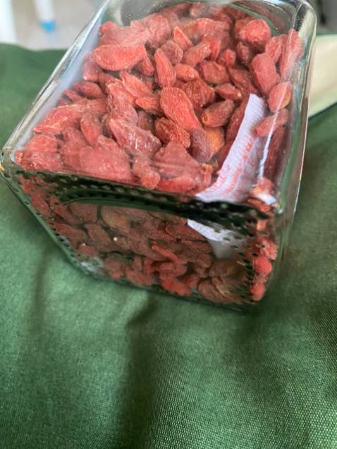 Giao hàng nhanh,đủ hàng,mua nhiều lần rồi nên yên tâm về chất lượng của shop, quả to hơn so với shop khác đã từng mua