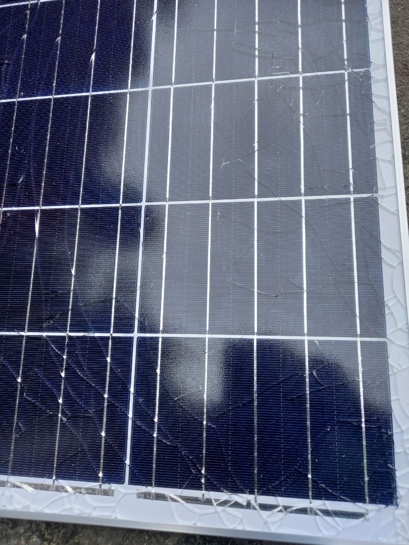 Giao sản phẩm bể nát kg thể sử dụng được . Đổi trả chậm quá . Giao sản phẩm bể nát kg thể sử dụng được . Đổi trả chậm quá .