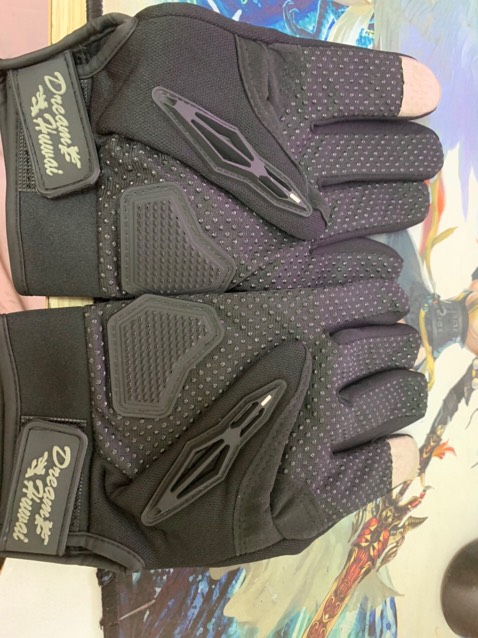 Mang thoải mái cực kì, găng tay dày mình rất thích. Mua với giá hời nên rất hài lòng, 10₫ nha