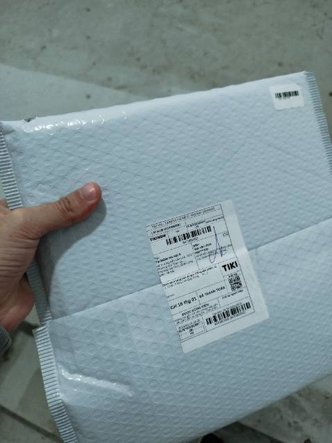 Giao hàng quá tệ làm hỏng hết cả sách