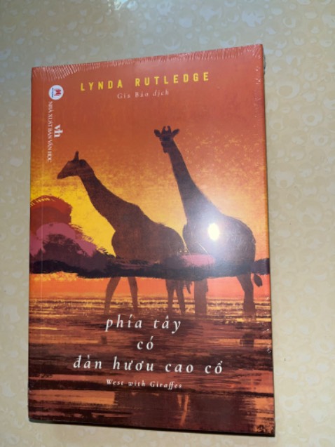 Giao nhanh, sách còn nguyên seal, giá tốt