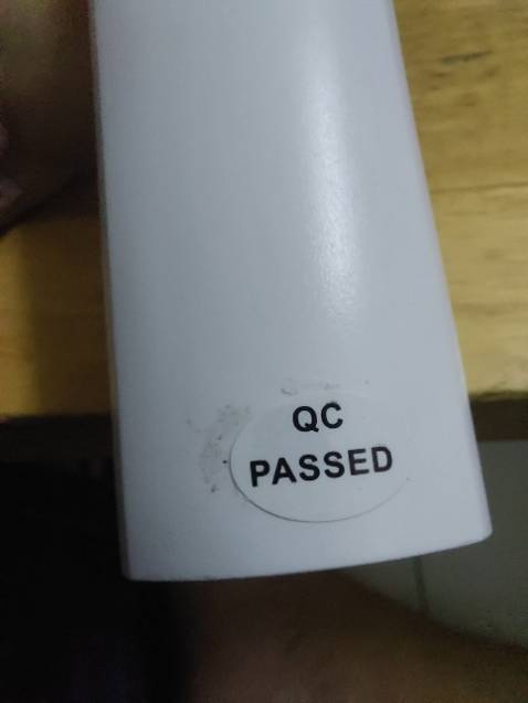 Mình đặt giao hàng now,giao tới là cây vợt cũ đã sử dụng,bảo hành của khách trước.gian hàng này của tiki làm ăn dối trá khách hàng.mình đổi trả hàng đến nay vẫn chưa nhận lại được hàng.tốn tiền đặt now,giao đồ seconhand,rồi lại chờ đổi trả.người ta đặt now thì khi đổi trả cũng phải giải quyết nhanh gọn mới hợp lý,đằng này... Mọi người nhìn xem phải tem mác bảo hành xem phải ko.