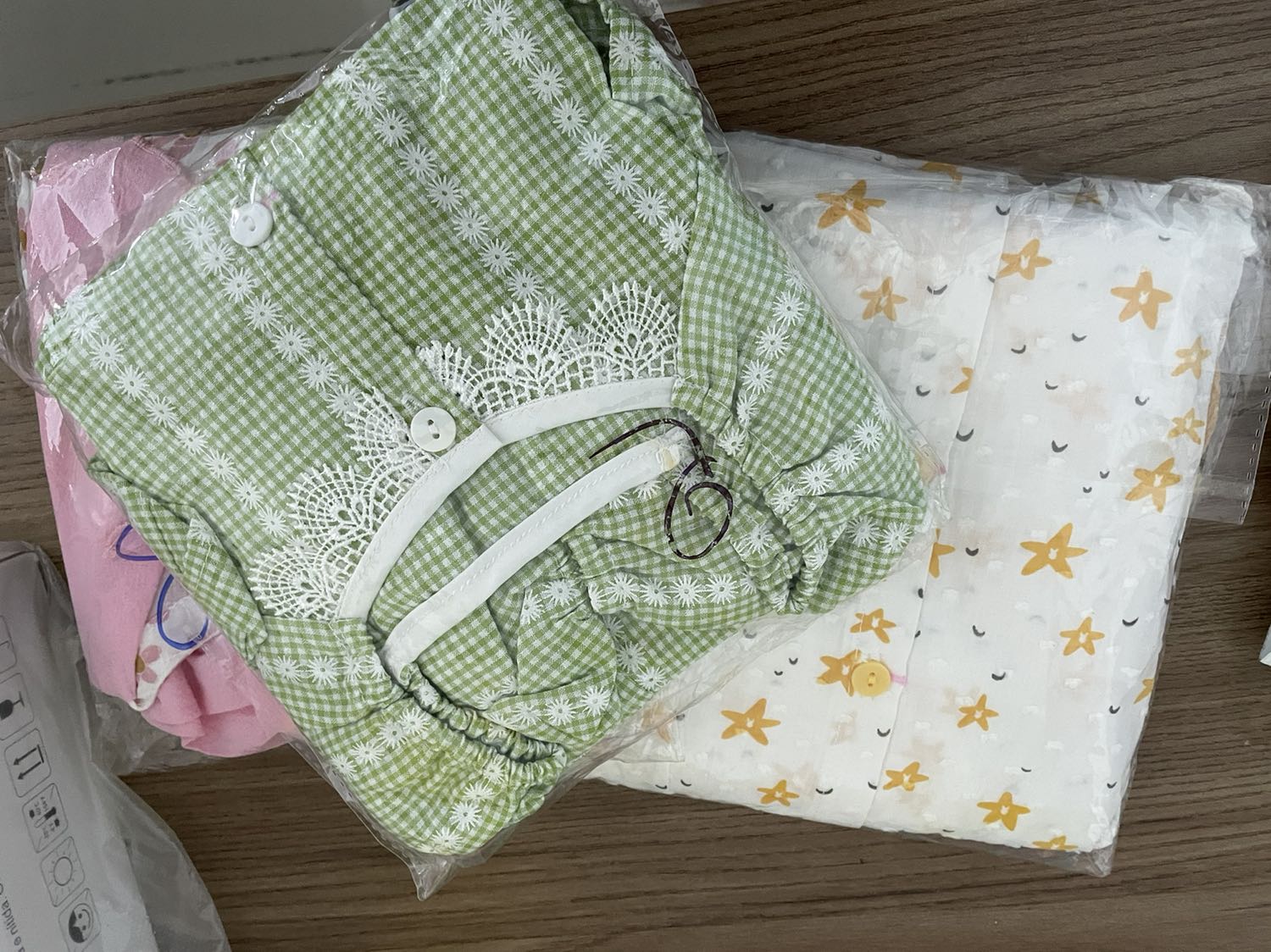 Kiểu đẹp, đóng gói cẩn thận, giá phù hợp