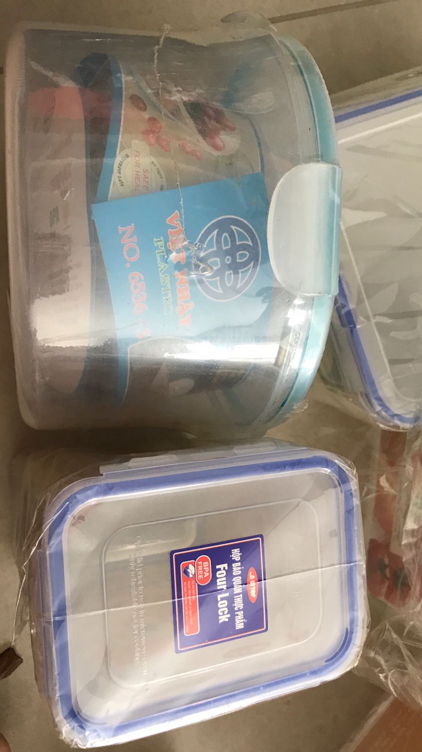 Sản phẩm giao kích thước không đúng mô tả, có 1 hộp tròn khác loại!