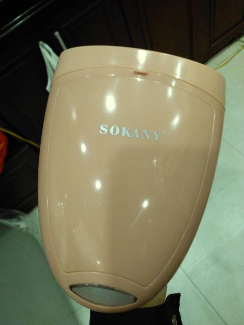 Ủi quần áo rất phẳng ko bị nóng nước cũng không bị rò rỉ nha