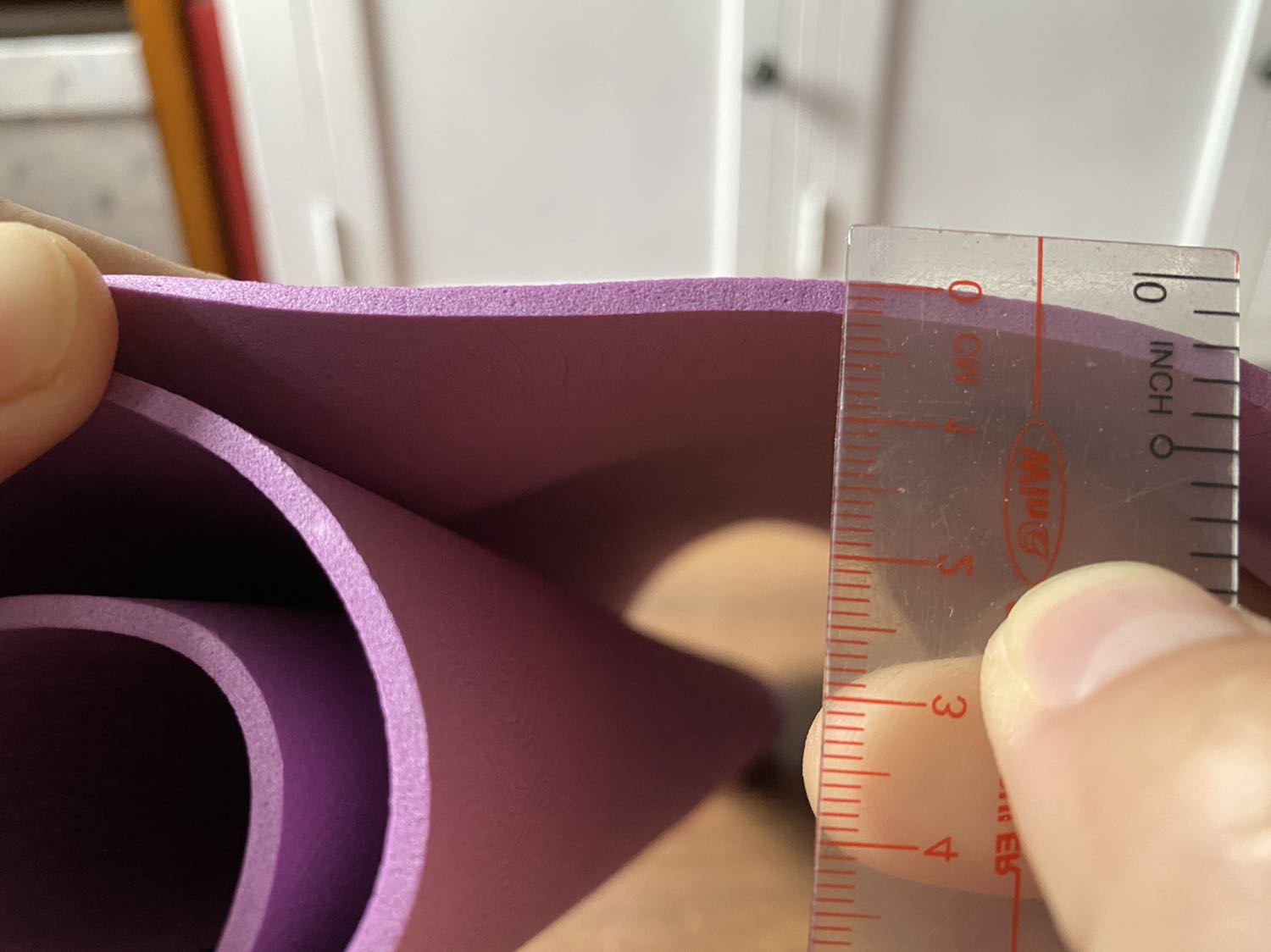 Mình mua đăng thông tin là thảm 6mm, mà đo ra có 2mm thôi , thảm mỏng dính cong queo luôn, cái này có gọi là *** đảo ko nhỉ