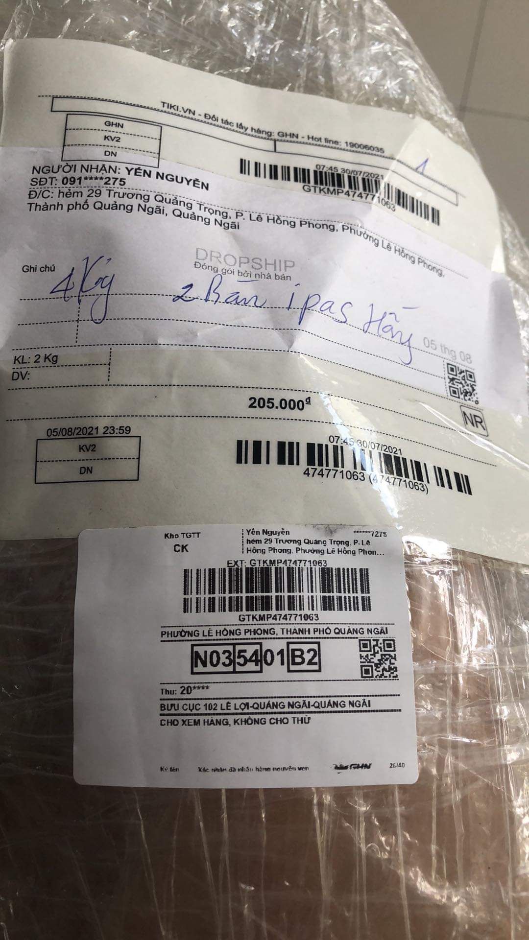 hinhg mua bàn học sinh nhưng gửi mình sp màn chụp tự động trẻ e..  cháu mình ko biết nhận hàng, khi mở ra mới biết. shop coi giải quyết giúp mình nhé