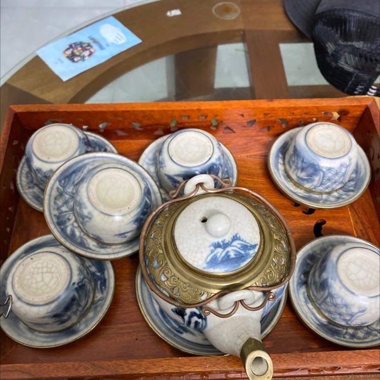 Mua sản phẩm về màu nhạt toẹt không giống như hình quảng cáo. Thất vọng Mua sản phẩm về màu nhạt toẹt không giống như hình quảng cáo. Thất vọng