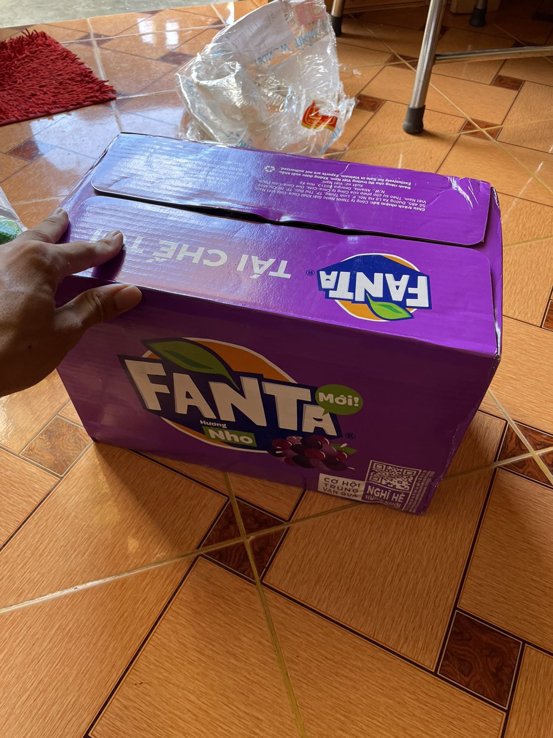 Sản phẩm oke lắm, giao hàng đóng gói cũng nhanh, nước uống thì cũng hợp. Ngon dễ uống.