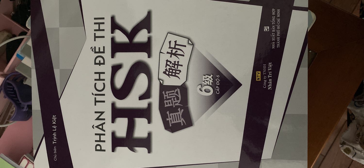 Sách nguyên vẹn, xinh, ship nhanh, shipper zui zẻ,