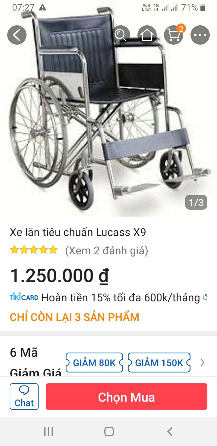 trên hình xe có 2 thanh chéo, khi giao hàng thì xe chỉ có 1 chéo