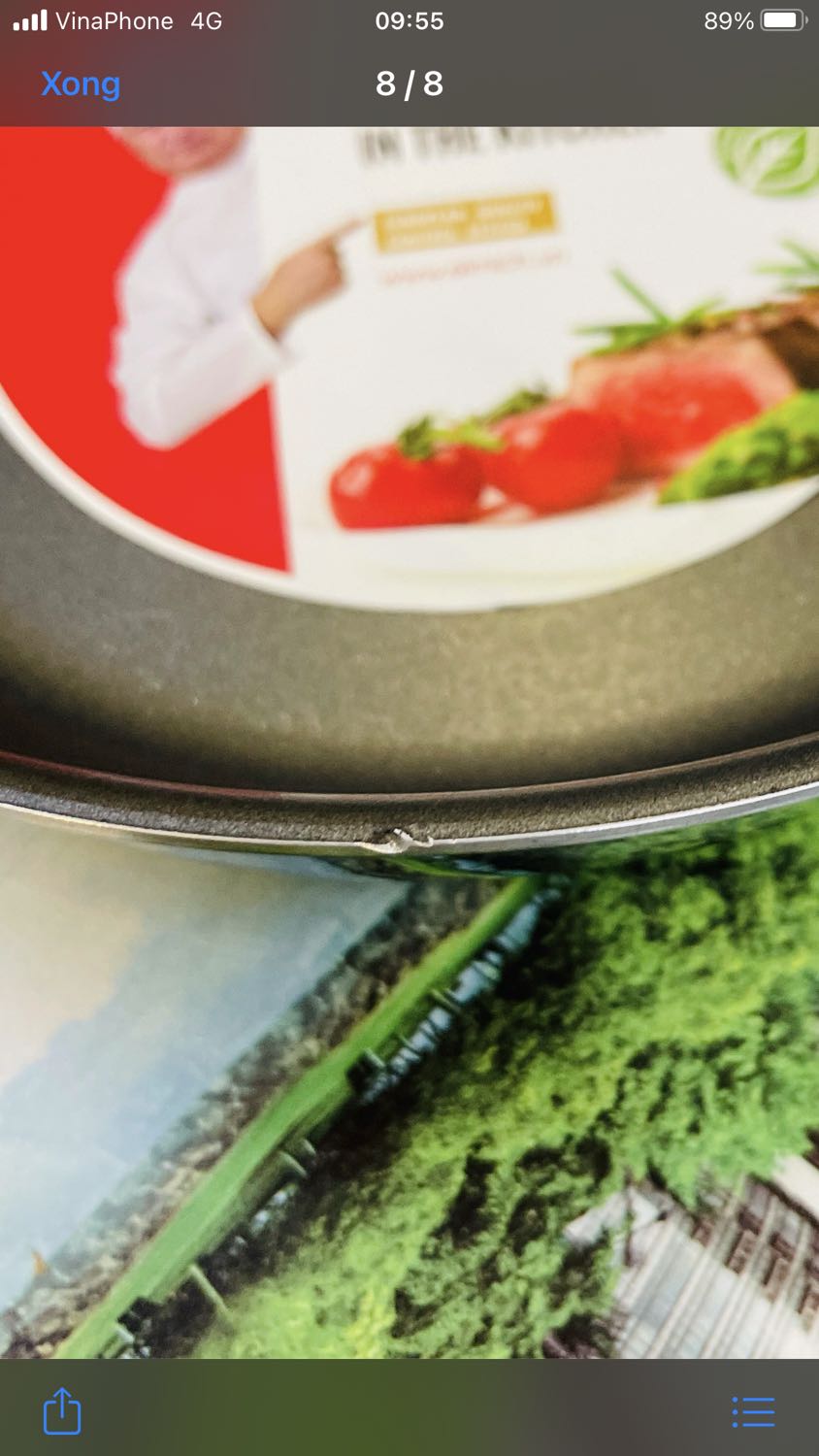 Tiki thì luôn giao đúng hẹn, phần nhiều là sớm hơn! Shipper thì thân thiện nhiệt tình. Mình mua nhiều hàng trên Tiki quá nên cũng lười nhận xét vì đa phần hài lòng. Nhưng lần này chảo mình mua bị sứt mấy 1 góc, chảo ngày nào hầu như cũng nhìn thấy nên sẽ rất bực mình. Mong Tiki liên hệ đổi sản phẩm giúp mình. Cảm ơn Tiki!