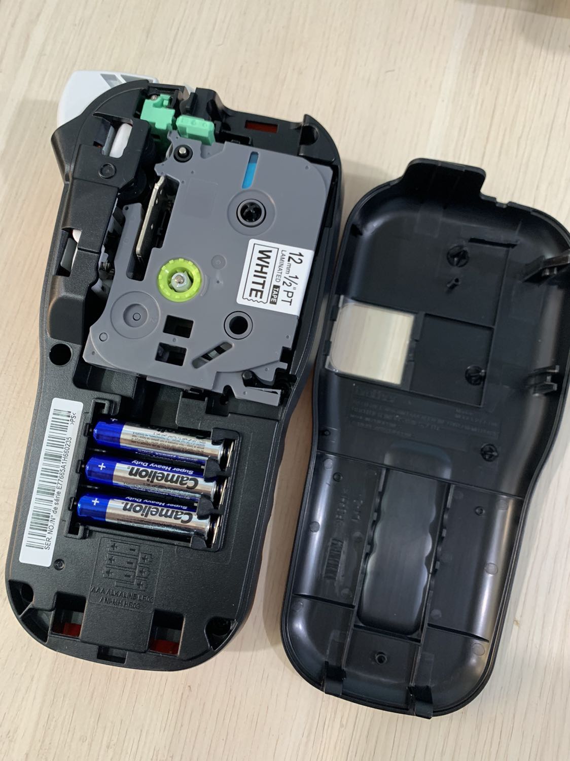 Shop bán không hề có pin, không có dây nguồn, không sạc. Shop bán không hề có pin, không có dây nguồn, không sạc.