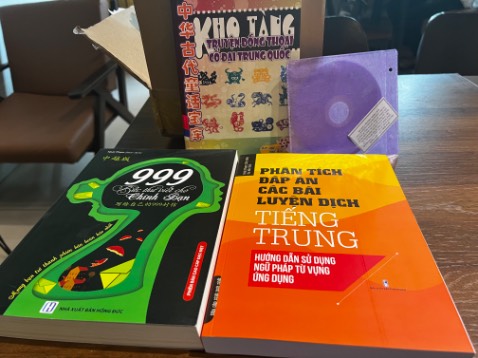 sách giao đúng yêu cầu, shop đóng gói kỹ, sách bên trong đẹp không nhăn nhó và rách. cám ơn shop