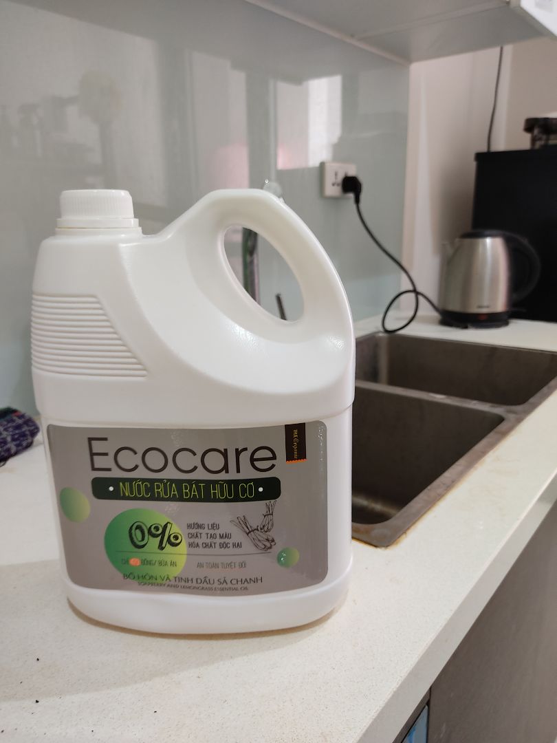 Hàng dùng ổn, mùi Sả Chanh rất thích.  Giao hàng hơi lâu.