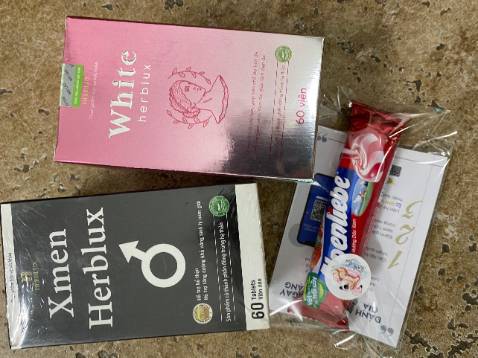 Viên trắng da này mình hay dùng tốt lắm. Còn viên sinh lý là quà tặng cho OX mong ổng thích và cải thiện được sức khỏe tốt hơn hjhj shop rất tâm lý  và tặng kèm quà lịch sự