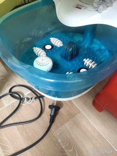 Ổn. Có tem bảo hành, tem chống hàng giả. Con quay không quay tự động.